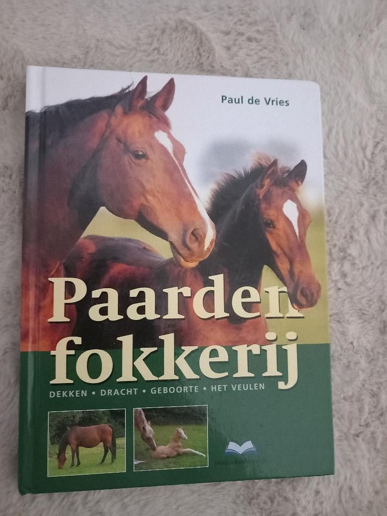 Boek Paardenfokkerij - Paul de Vries, Ophalen of Verzenden, Zo goed als nieuw