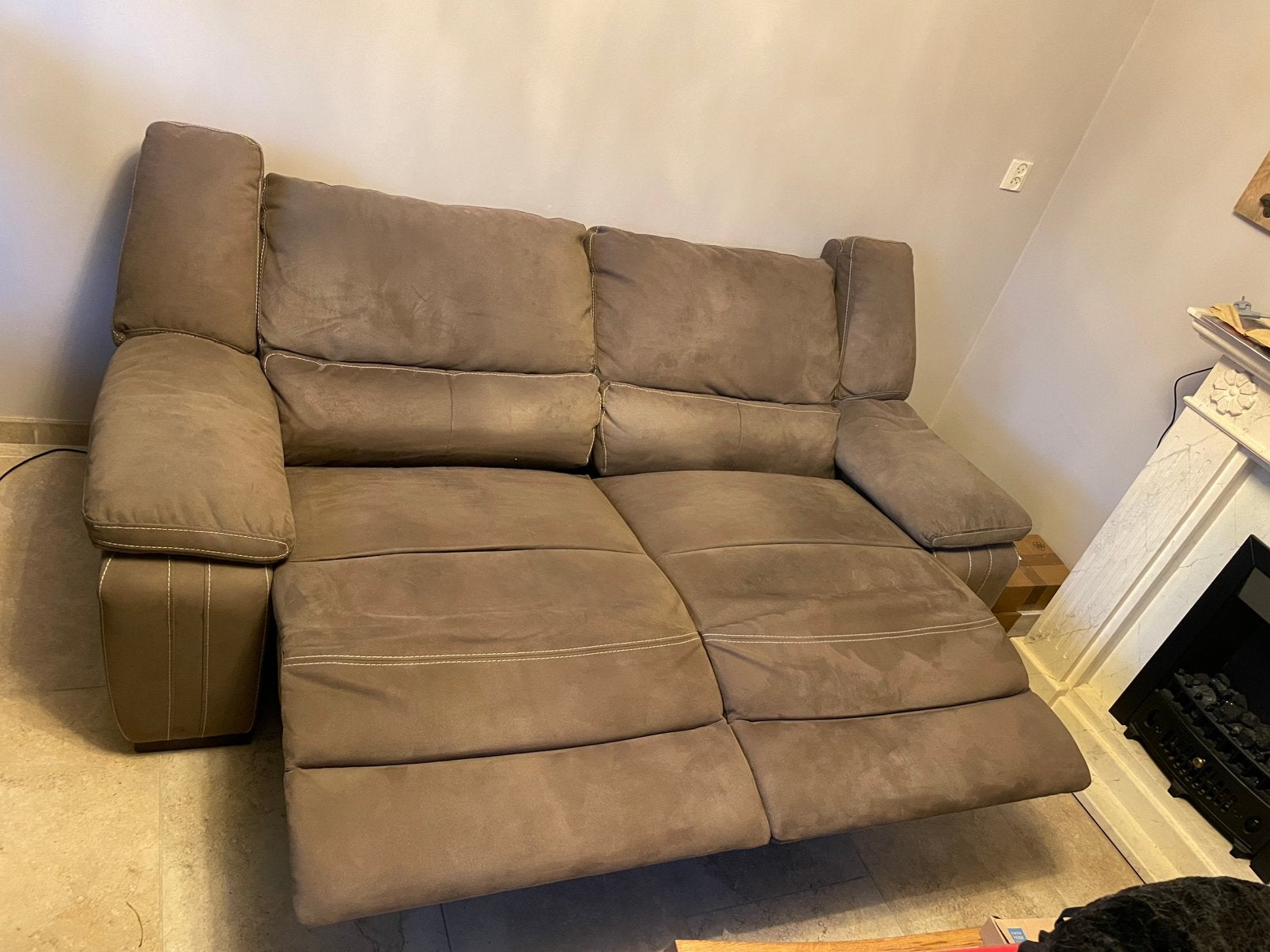 2,5 persoons bank met elektrische relax functie, Ophalen, Zo goed als nieuw, Stof