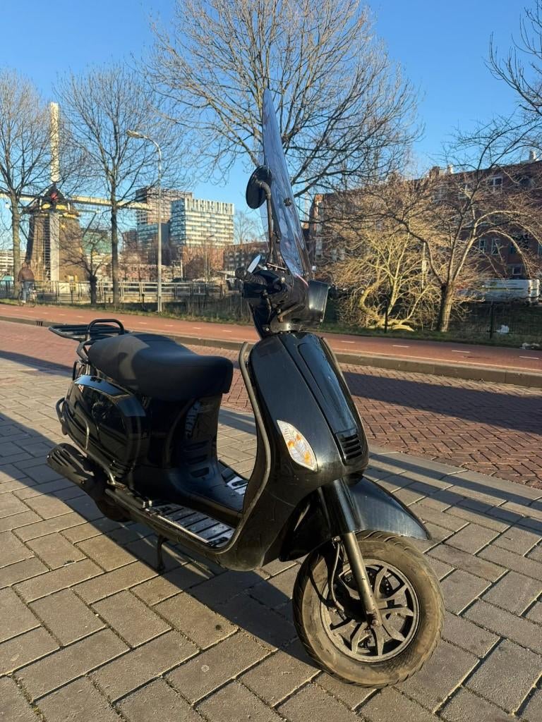 Scooter - Riya sport SFB 50 Zwart, Ophalen, Gebruikt, Riya, Benzine