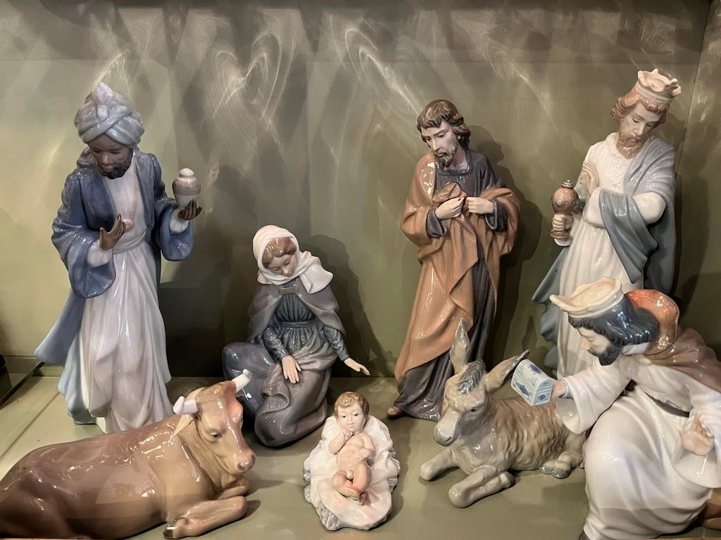 Grote porseleinen kerstgroep : Lladro Nao, 8 delig, Diversen, Kerst, Gebruikt, ., Ophalen of Verzenden, .