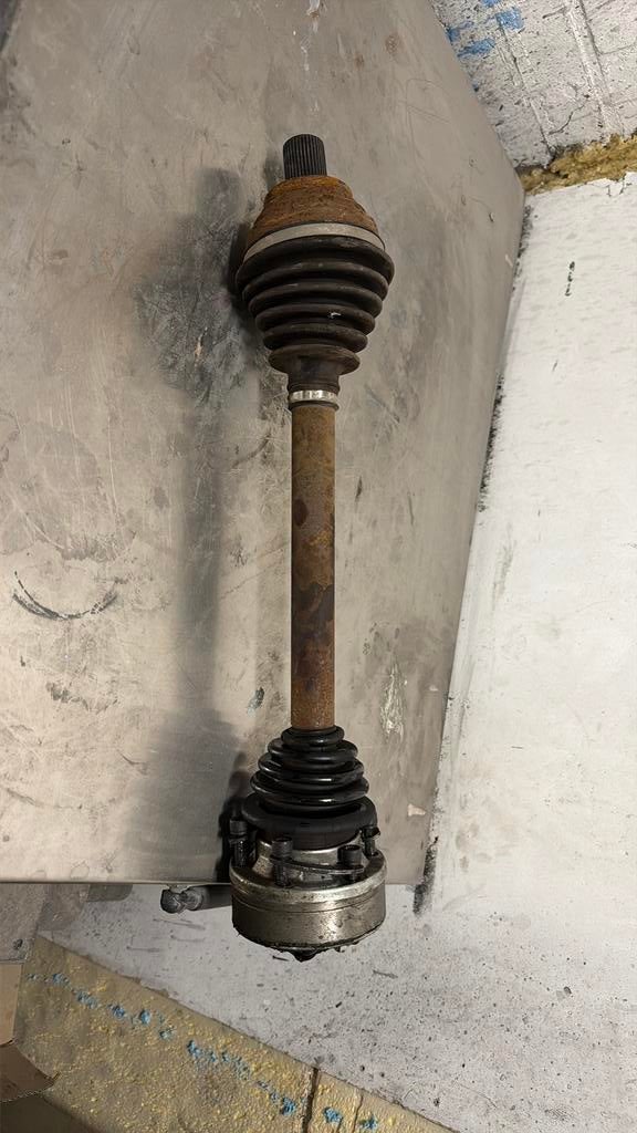 Aandrijf ass linksvoor Volkswagen Golf 7 1.2 TSI 2016jr, Ophalen of Verzenden, Volkswagen
