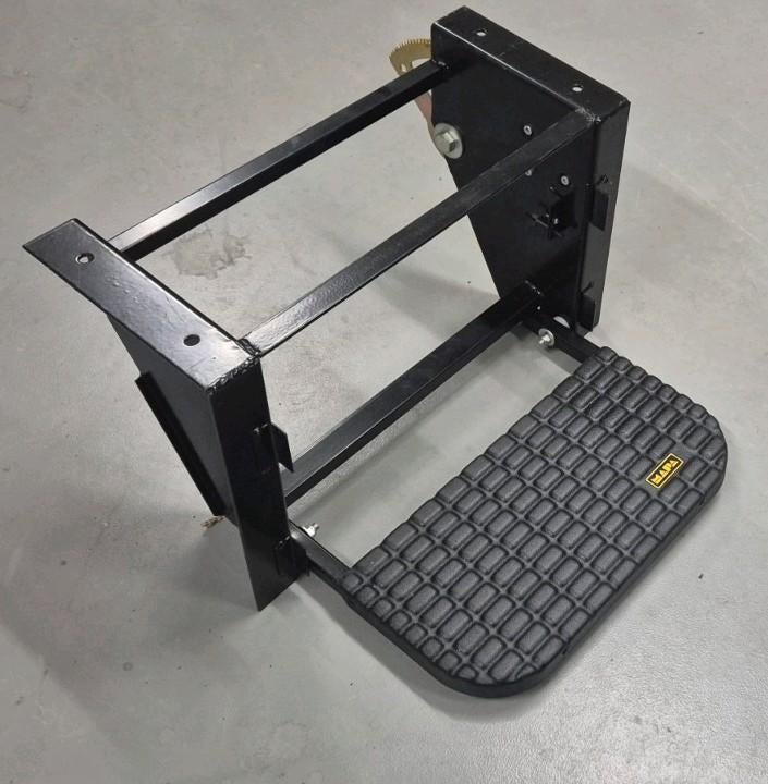 Elektrische opstap /trap voor bakwagen, camper of foodtruck, Ophalen, Nieuw, Voor, Spatbord