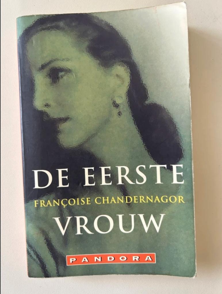 Françoise Chandernagor - De eerste vrouw, Ophalen of Verzenden, Zo goed als nieuw, Françoise Chandernagor
