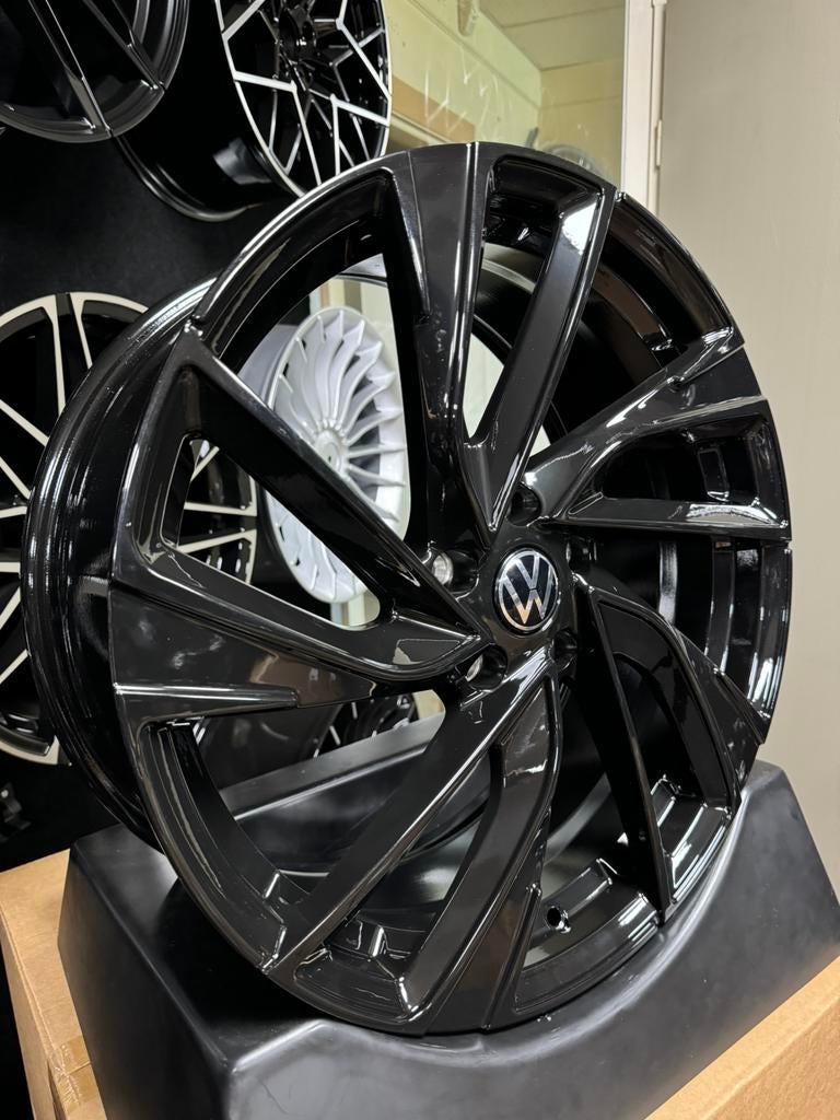 19 inch velgen voor Volkswagen Adelaide 5x112 Golf 5 6 7 8 C, 19 inch, Velg(en), Nieuw, Ophalen of Verzenden
