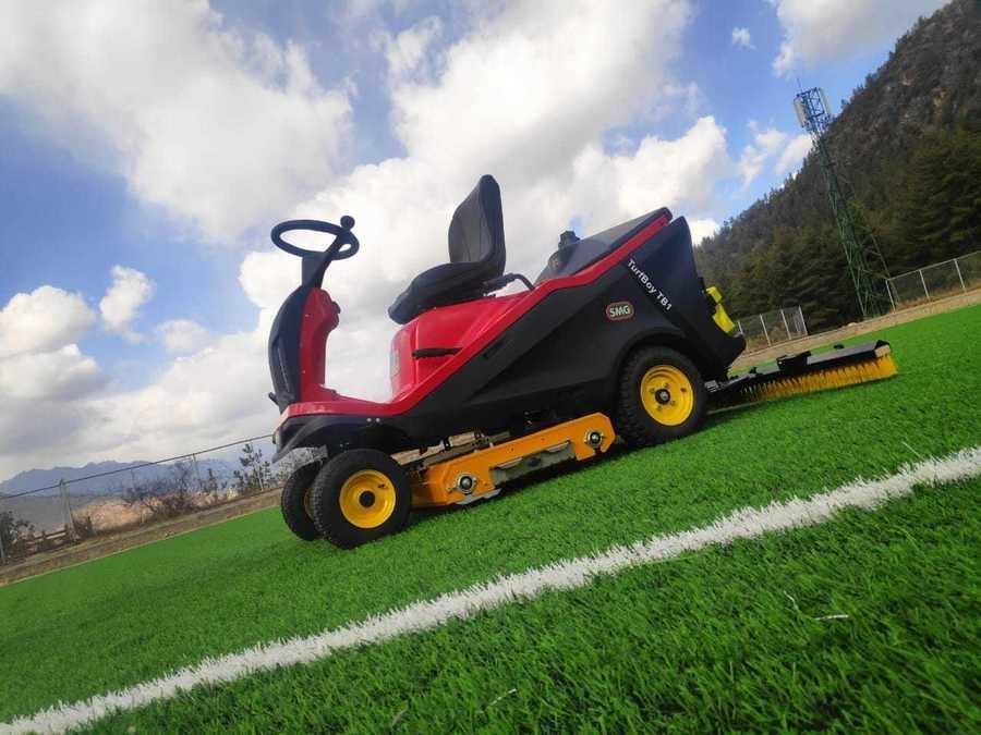 SMG TurfBoy TB1 kunstgrasreinigingsmachine, Ophalen of Verzenden, Van Leeuwen, Info@vanleeuwenmechanisatie.nl, De Werven 8