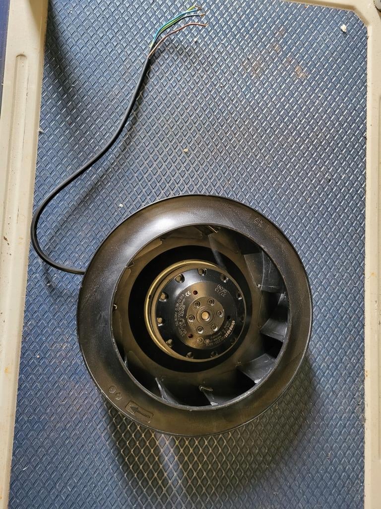 ebmpapst r2e220 ab06 05 radiaal ventilator, Ophalen of Verzenden, Zo goed als nieuw