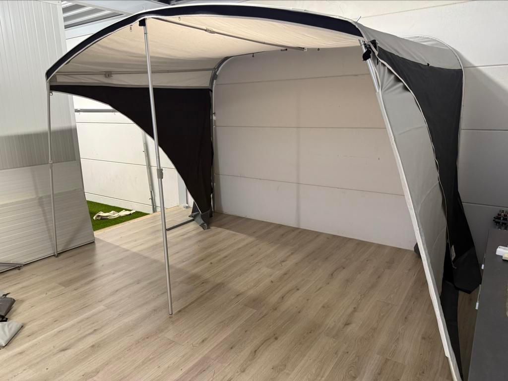 Reda Trento boogluifel met 1 dichte zijwand maat 750-775 cm, Verzenden, ., Zo goed als nieuw, Reda
