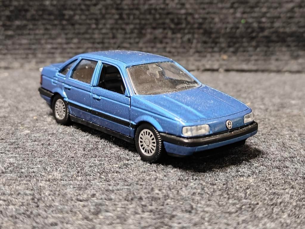 Volkswagen Passat B3 1:43 Schabak 35i, Ophalen of Verzenden, Zo goed als nieuw, Auto, Overige merken