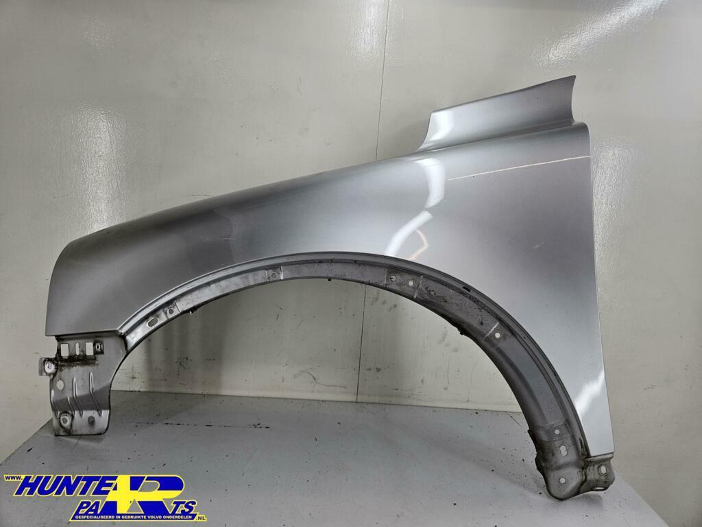 Voorscherm L Kleurcode 426 Volvo XC90 ('02-'14) 30796494, Gebruikt, Ophalen of Verzenden, Volvo, Volvo