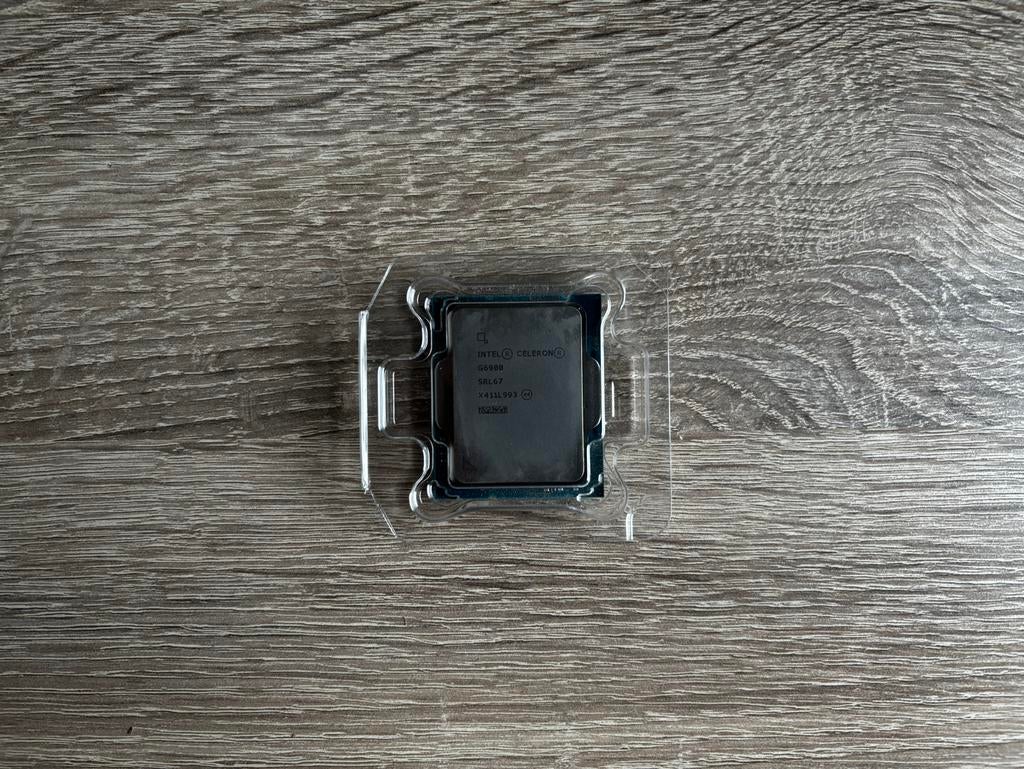 Intel Celeron G6900 Processor, Computers en Software, Processors, Zo goed als nieuw, 2-core, 3 tot 4 Ghz, Ophalen