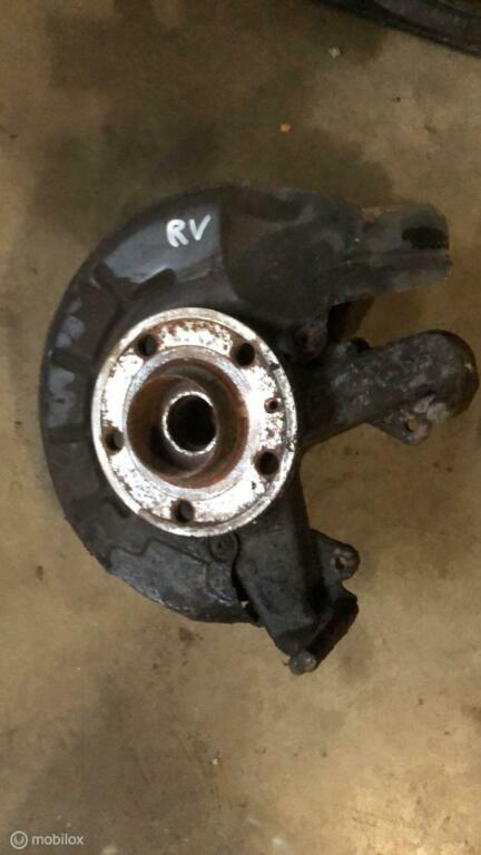 Fusee  rechtsvoor Volkswagen Polo 6R ('09-'14), Gebruikt, Volkswagen, Ophalen of Verzenden
