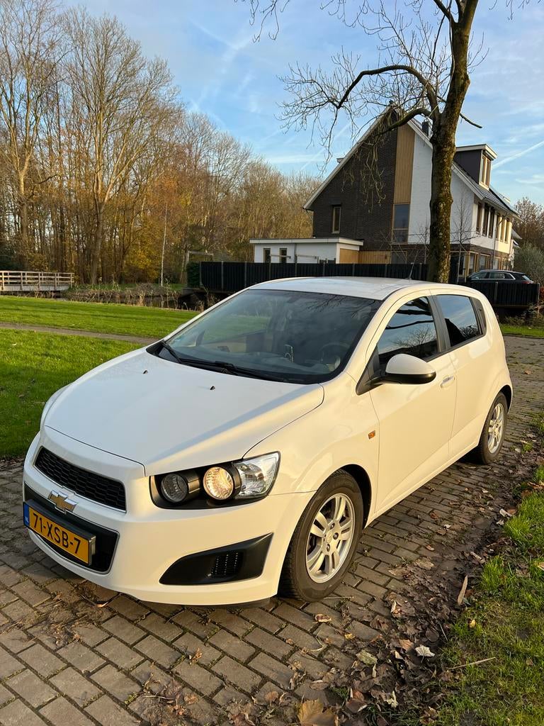 Chevrolet Aveo 1.2 5-DEURS 2012 Wit, Voorwielaandrijving, Aveo, 4 cilinders, 1229 cc