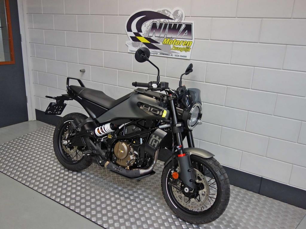 HUSQVARNA SVARTPILEN 401, Bedrijf, Onbekend, 373 cc, Husqvarna