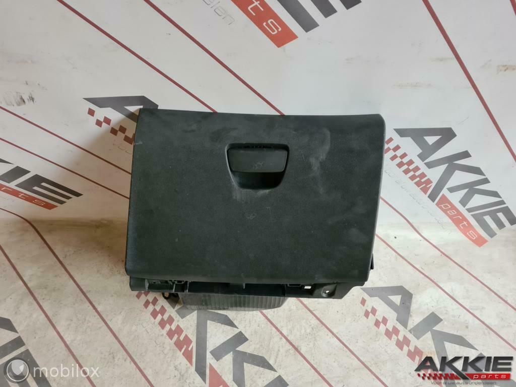 Handschoenenkast Peugeot 208 ('12->) 9673811277, Ophalen of Verzenden, Gebruikt, Peugeot