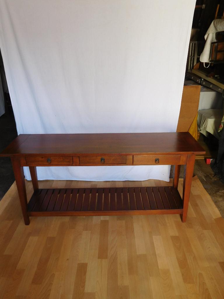 SIDE TABLE, Huis en Inrichting, Tafels | Sidetables, Ophalen, 100 tot 150 cm, Zo goed als nieuw, Overige houtsoorten