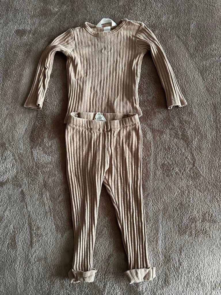 Schattig rib setje maat 86, Kinderen en Baby's, Ophalen of Verzenden, Zo goed als nieuw, Jongetje of Meisje