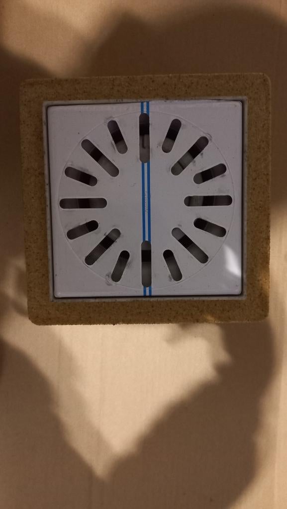 Afvoerputje - Nieuwstaat, Ophalen