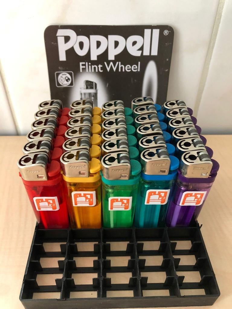 Gas aanstekers Poppell nieuw 30 stuks in diverse kleuren., Ophalen of Verzenden, Nieuw, Aansteker