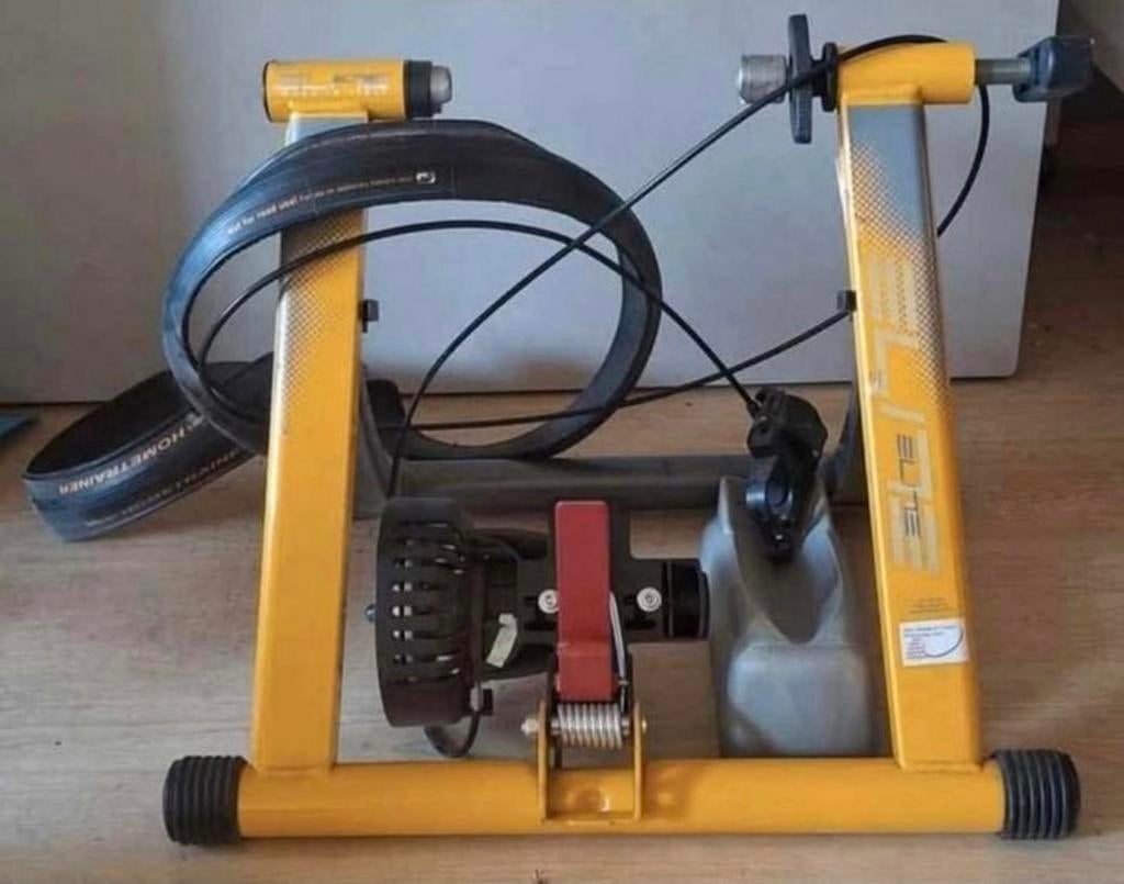 Tacx Elite Elm Hometrainer - Inclusief band!, Ophalen of Verzenden, Gebruikt, Benen, Overige typen
