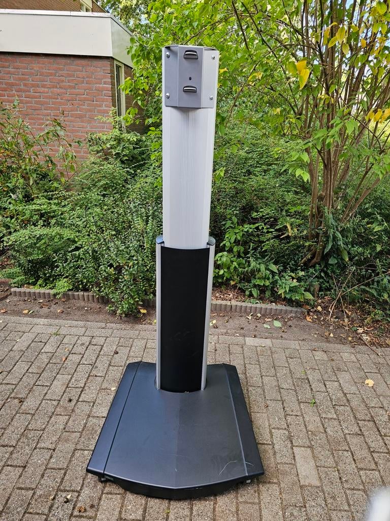 Vogel's PFT 2520 Connect-it Display Trolley, Ophalen of Verzenden, Zo goed als nieuw