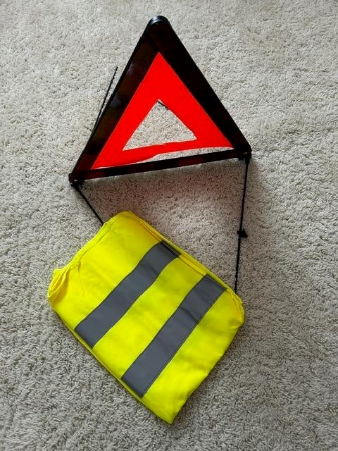 Auto Veiligheidspakket: IJskrabber, Lifehammer, Gevaren3hoek, Auto diversen, Auto-accessoires, Ophalen of Verzenden, Nieuw