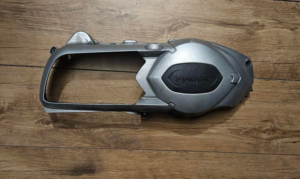 Deksel motorblok / Carterkap Piaggio mp3 300 / Yourban 

€40, Ophalen of Verzenden, Blok, Piaggio