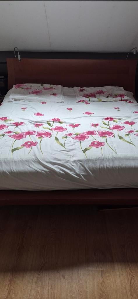2 pers bed, 2x elektr.verstelbare Auping spiralen 0,90x2,00., Ophalen, Gebruikt, Tweepersoons