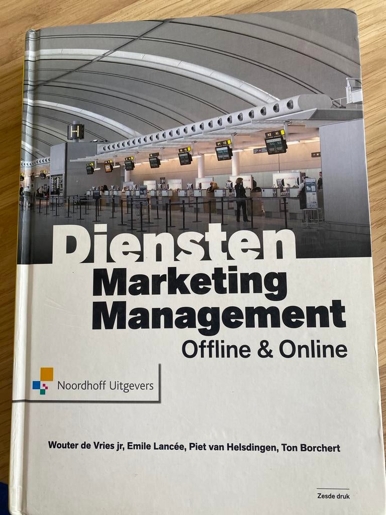 Diensten Marketing Management - Wouter de Vries, Boeken, Ophalen of Verzenden, Gamma, Zo goed als nieuw, HBO