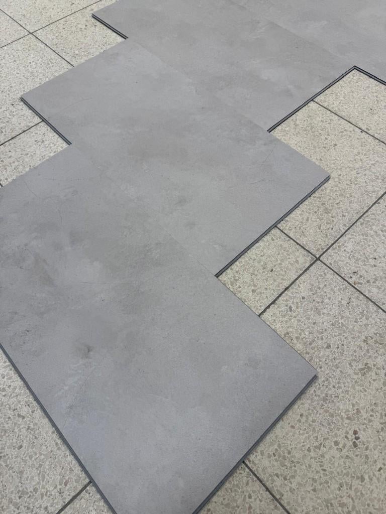 RESTPARTIJ!!! PVC klik tegel look 90 m2 !!, Huis en Inrichting, Stoffering | Vloerbedekking, Ophalen, Klik Pvc Tegel, 75 m² of meer