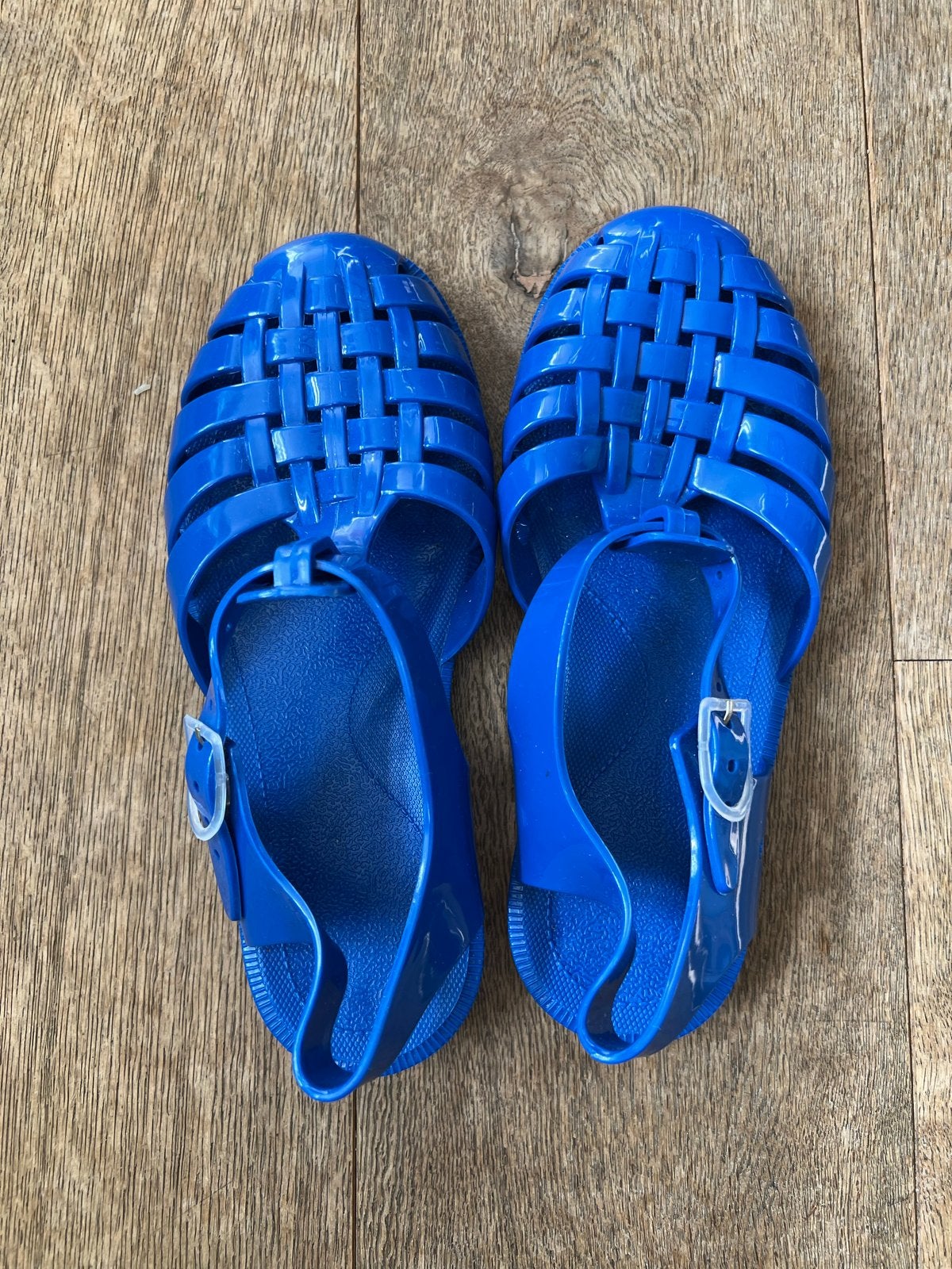 Nieuwe Blauwe waterschoenen maat 34, Ophalen of Verzenden, Zo goed als nieuw, Blauw, Slippers