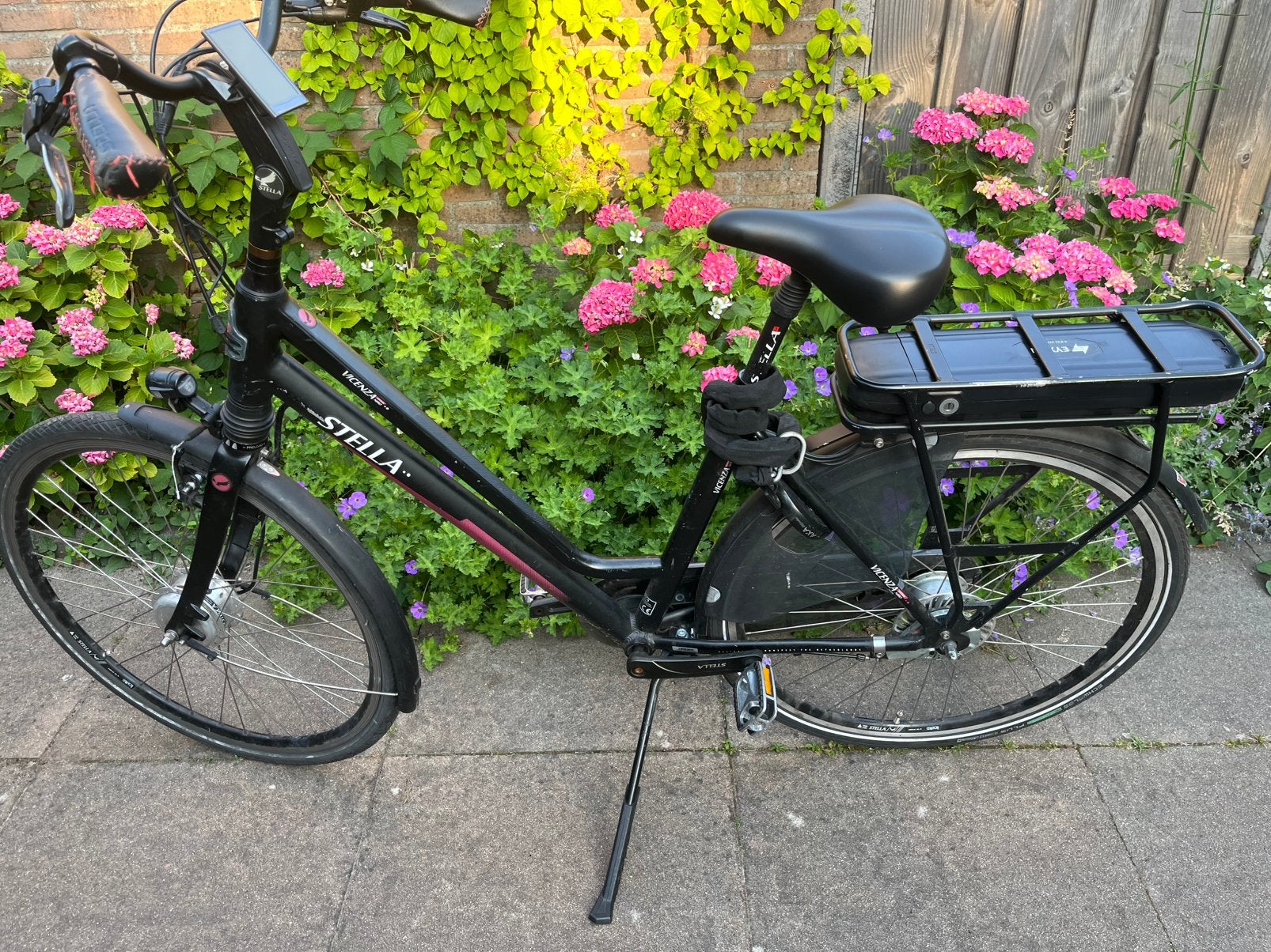 Opgeknapte Stella vicenza superior nero (defect), Fietsen en Brommers, Elektrische fietsen, Overige merken, Gebruikt, Ophalen of Verzenden
