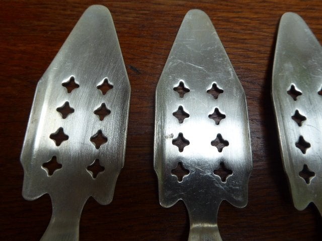 4 verzilverde absint lepeltjes, Ophalen of Verzenden