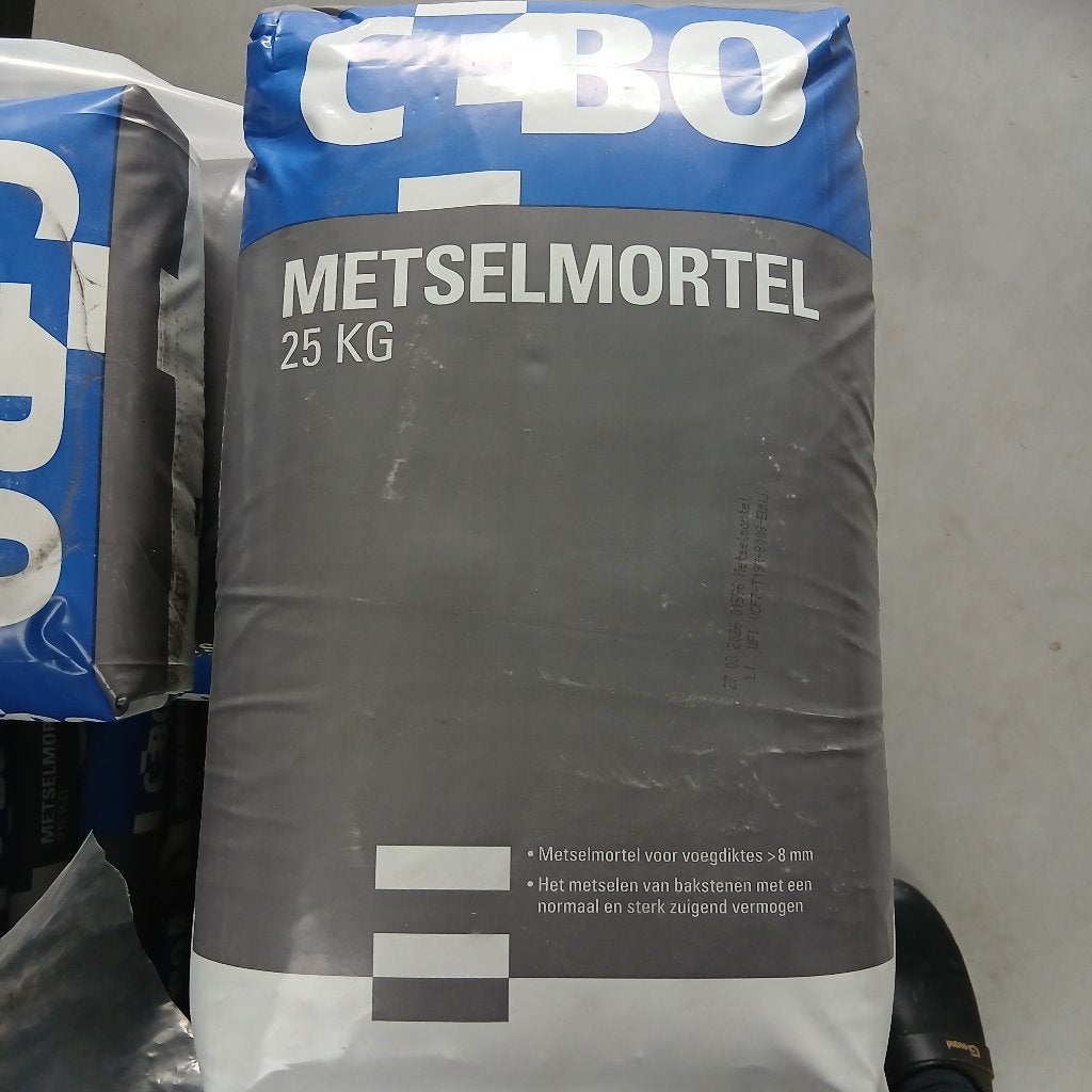 Metselmortel cebo, Ophalen, Nieuw, Bakstenen