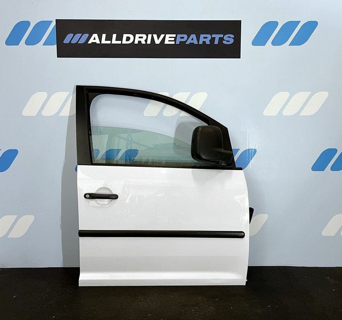 Voorportier rechts VW Caddy gebroken wit R902 2K0831056B
