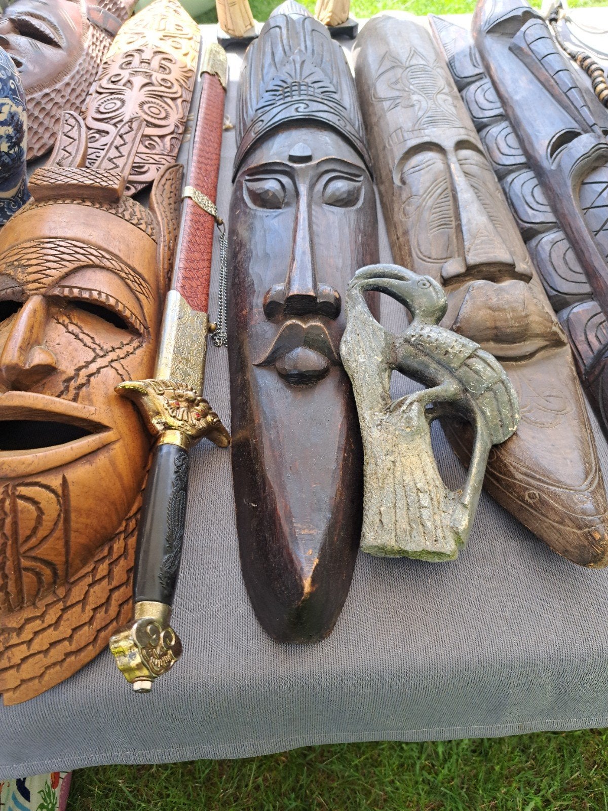 Komplete kraam met wandmaskers enz, Ophalen of Verzenden