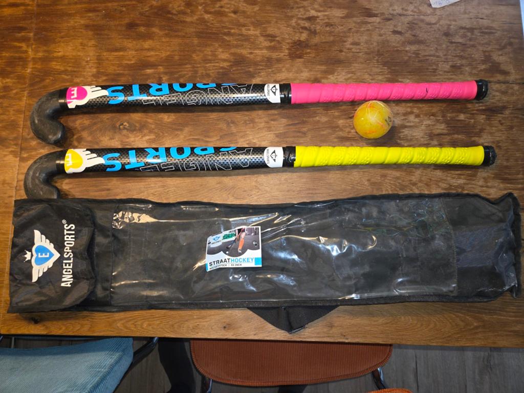 2 Angel Sports Hockeysticks met tas en bal, Ophalen