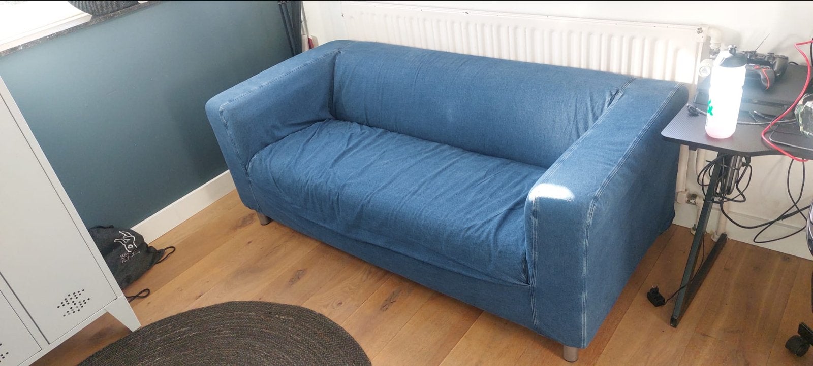 Ikea Klippan bank met blauwe spijkerhoes, Huis en Inrichting, Ophalen, Gebruikt, 150 tot 200 cm, Tweepersoons