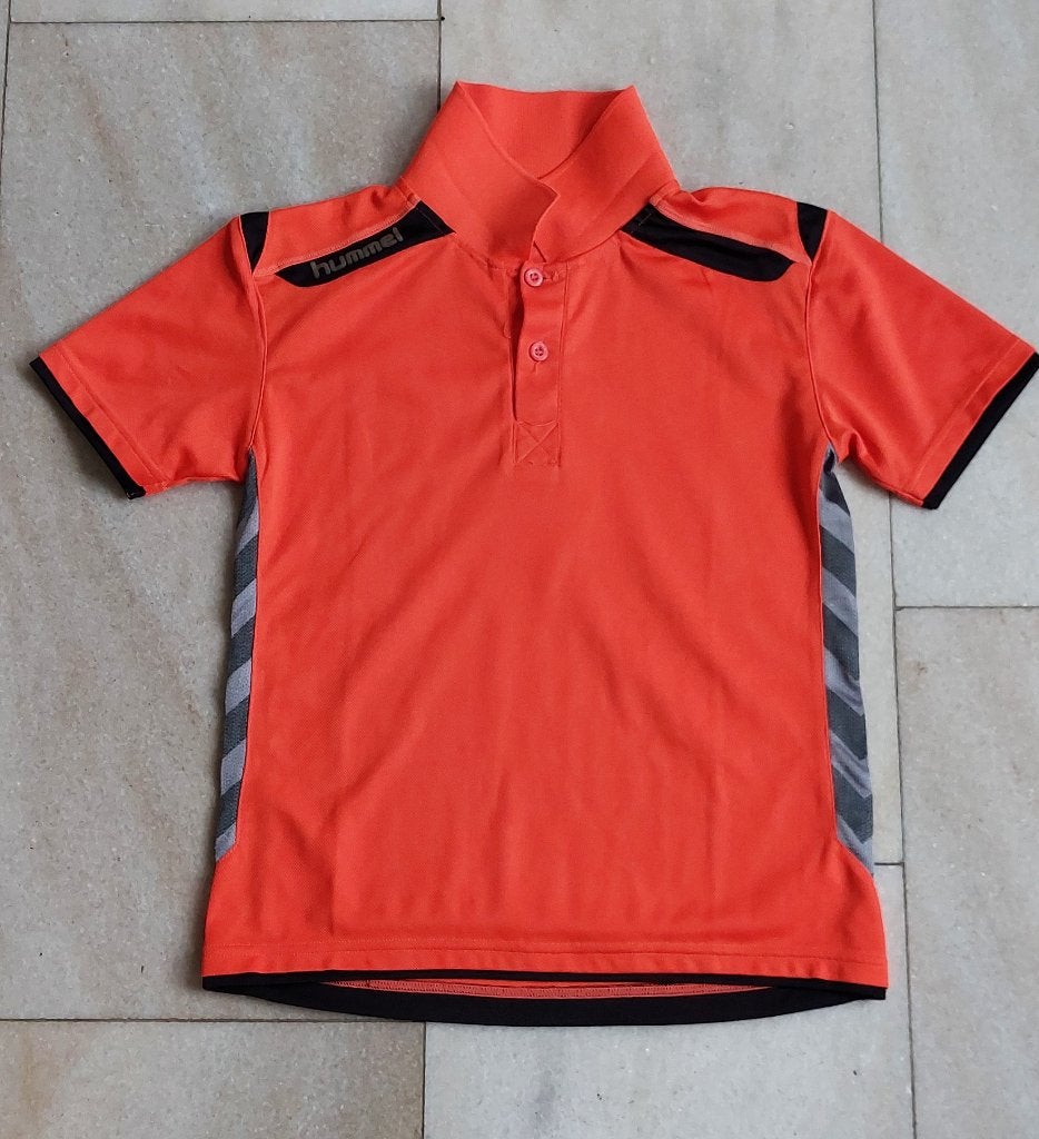 Shirtjes en korte broekjes en zwembroekje maat 134, Ophalen of Verzenden, Zo goed als nieuw, Jongen, Shirt of Longsleeve