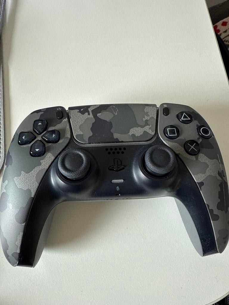 PS5 DualSense Controller - Camouflage Editie, Spelcomputers en Games, Spelcomputers | Sony PlayStation 5, Zo goed als nieuw, Ophalen of Verzenden