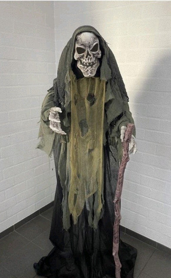 Griezelige Animatronic Skelet met Licht en Geluid, Ophalen of Verzenden, Zo goed als nieuw, Versiering, Halloween of Griezel