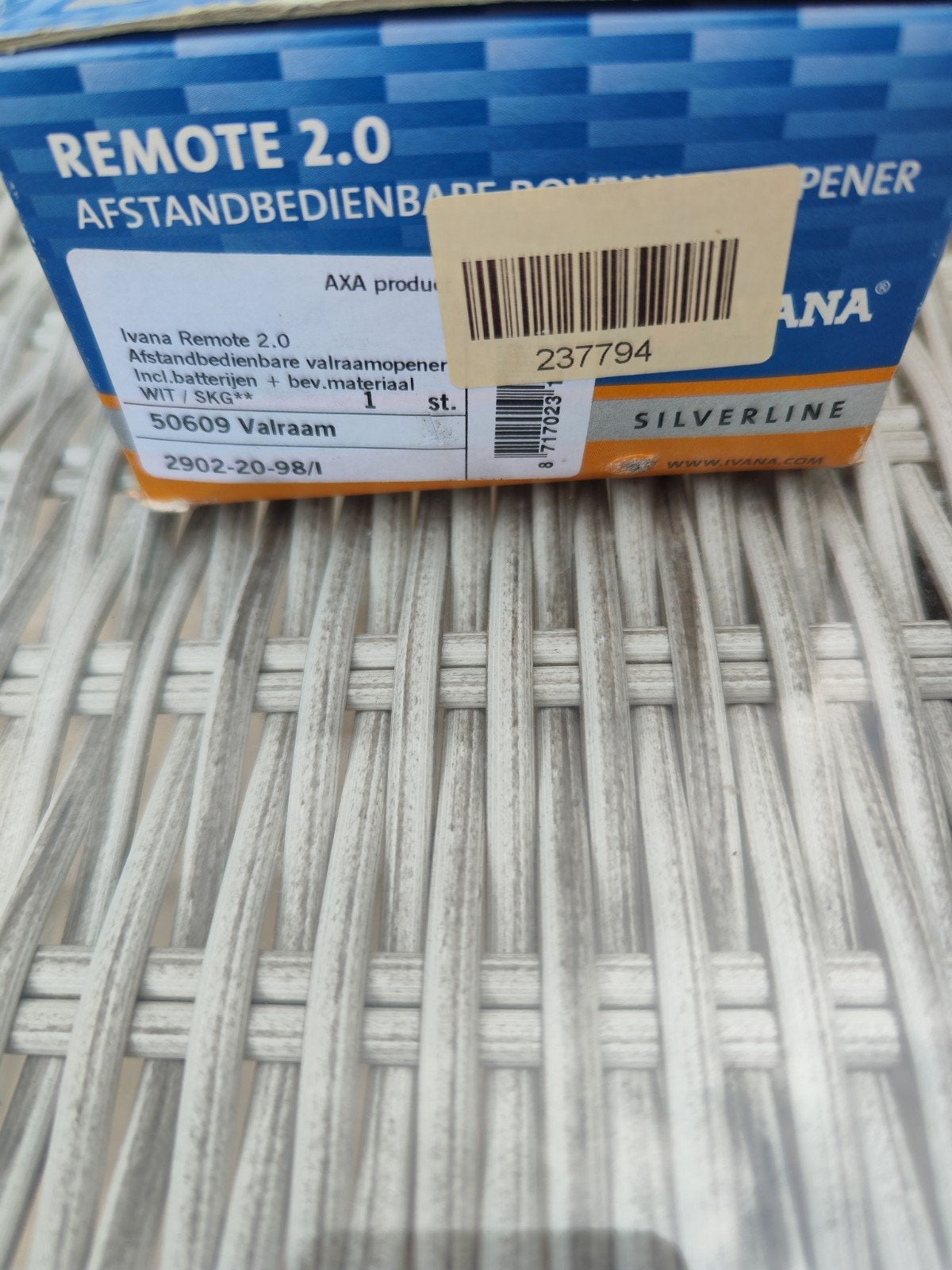 Ivana remote 2.0, Ophalen