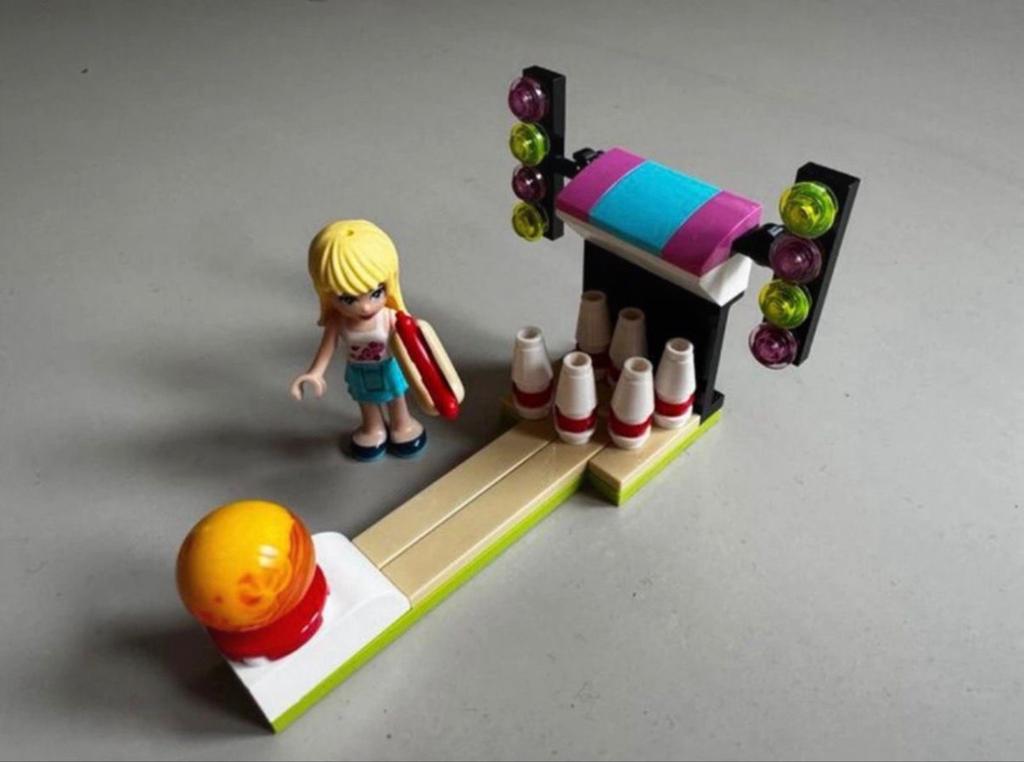 Lego Friends 30399 Pretpark Bowling - ZGAN Compleet, Kinderen en Baby's, Speelgoed | Duplo en Lego, Lego, Friends, Ophalen of Verzenden