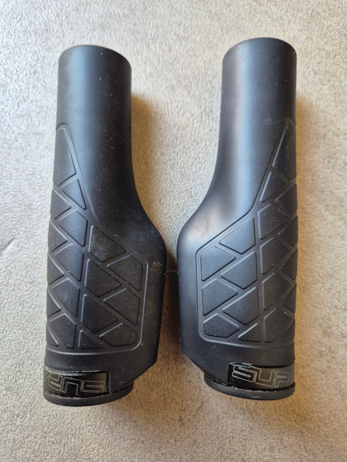 Supacaz ergonomische grips, handvaten mtb, Ophalen of Verzenden, Zo goed als nieuw, Supacaz, Rubber