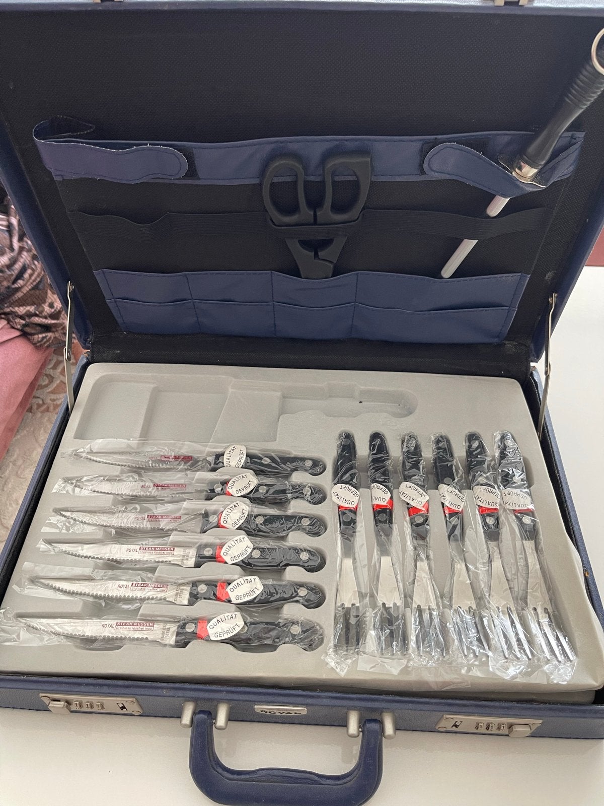 Messenset en barbecueset 6-persoons in koffer, Huis en Inrichting, Ophalen of Verzenden, Nieuw, Rvs of Chroom