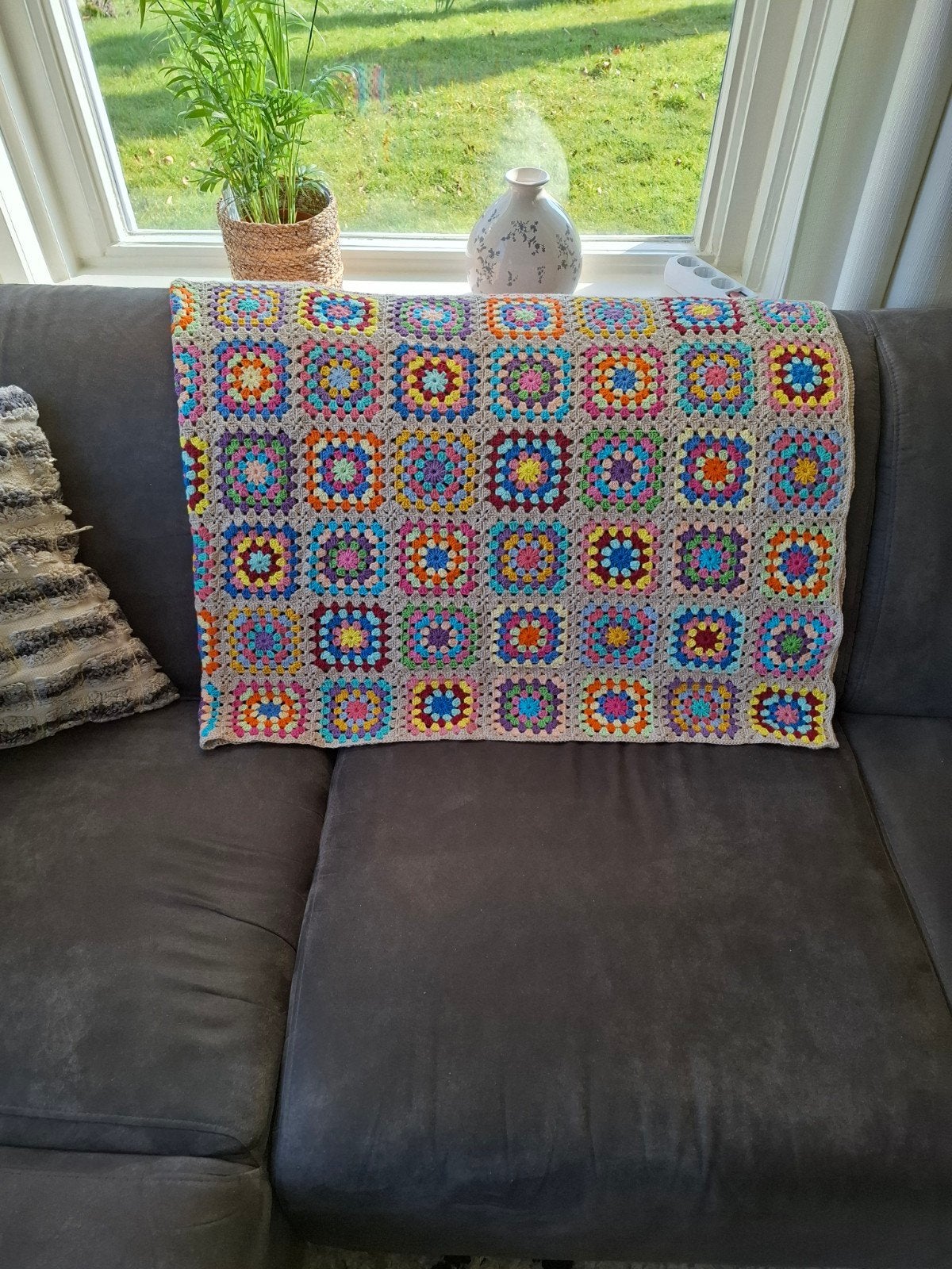 Gehaakte sprei/deken, Huis en Inrichting, Woonaccessoires | Plaids en Woondekens, Ophalen of Verzenden, Nieuw