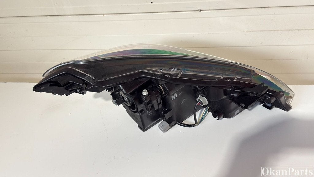Toyota Yaris III Hybrid LED linker koplamp links, Info@toyota.co.jp, Gebruikt, Toyota Motor Corporation, Toyota