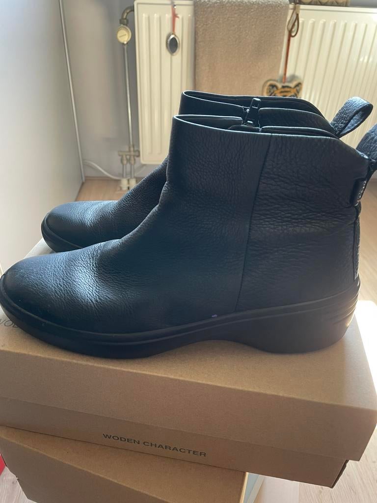 Ecco laarsjes zwart mt 40, Kleding | Dames, Schoenen, Ophalen of Verzenden, Zo goed als nieuw, Zwart