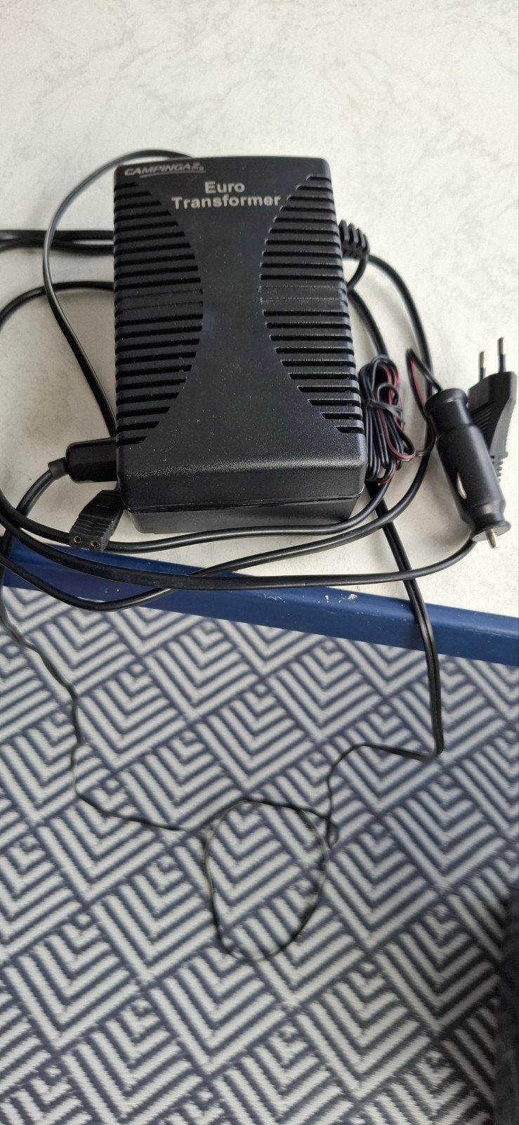 Euro Transformer 220V naar 12V - Ideaal voor onderweg, Caravans en Kamperen, Ophalen of Verzenden