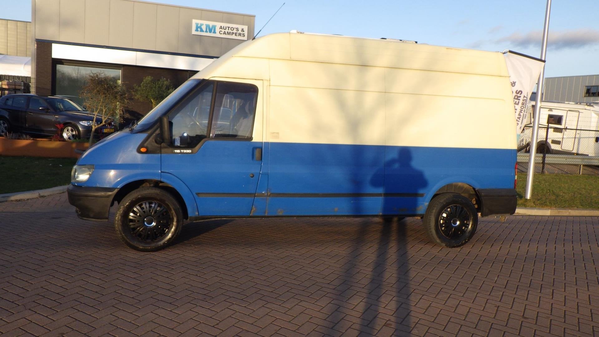Ford TRANSIT 330L Buscamper nieuwe apk, Buscamper of Camperbus, Bedrijf, Ford, 5 tot 6 meter