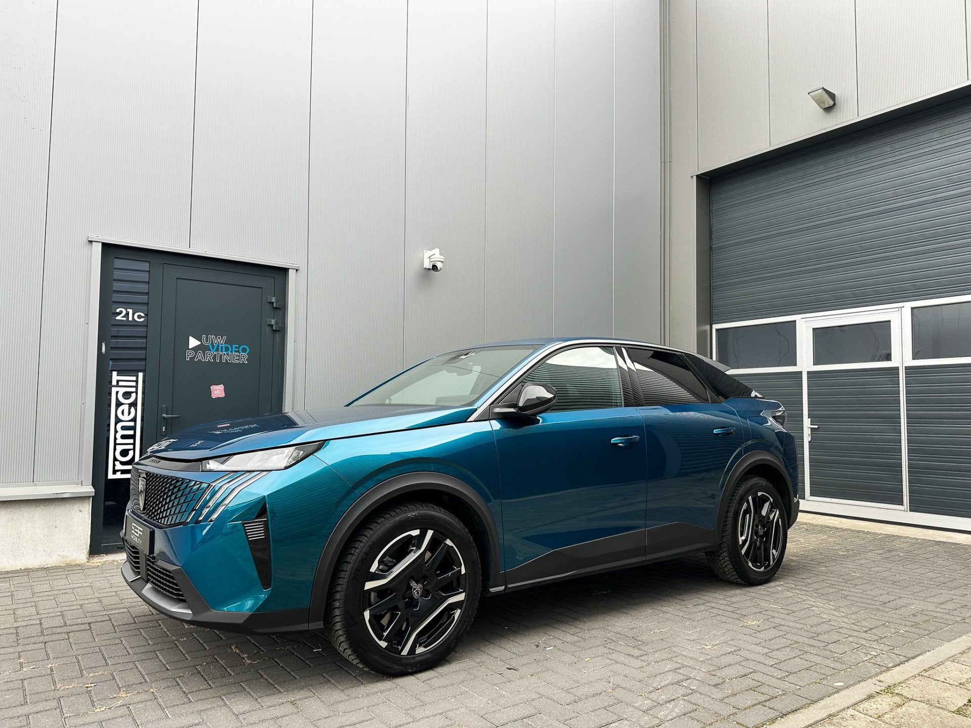 Peugeot 3008 1.6 plug-in Hybrid 195 Allure 195PK | Trekhaak, Auto's, 4 cilinders, Blauw, Leder en Stof, Origineel Nederlands